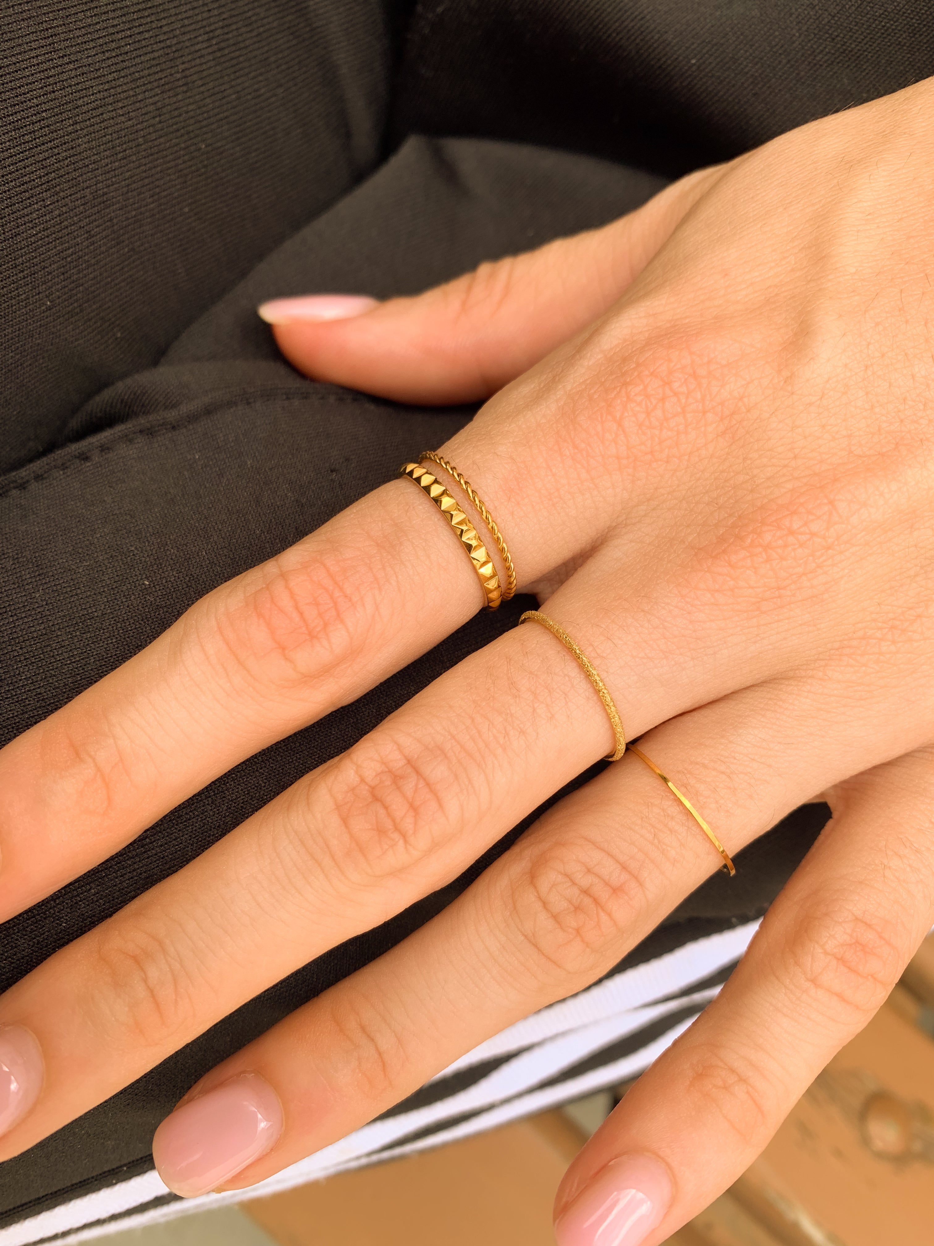 Aliancinha Textura - Dourada