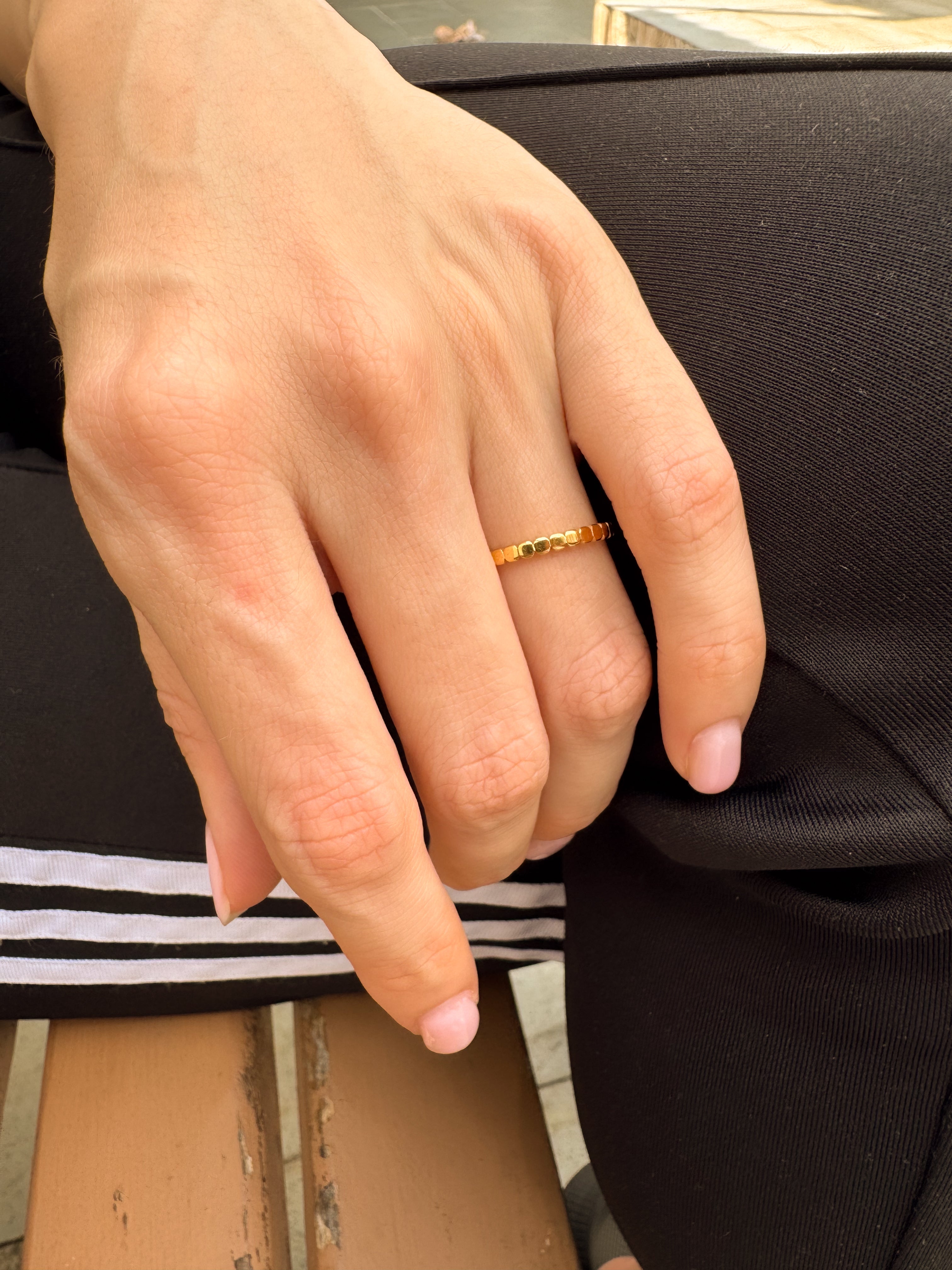 Anel Pontilhado Fino - Dourado