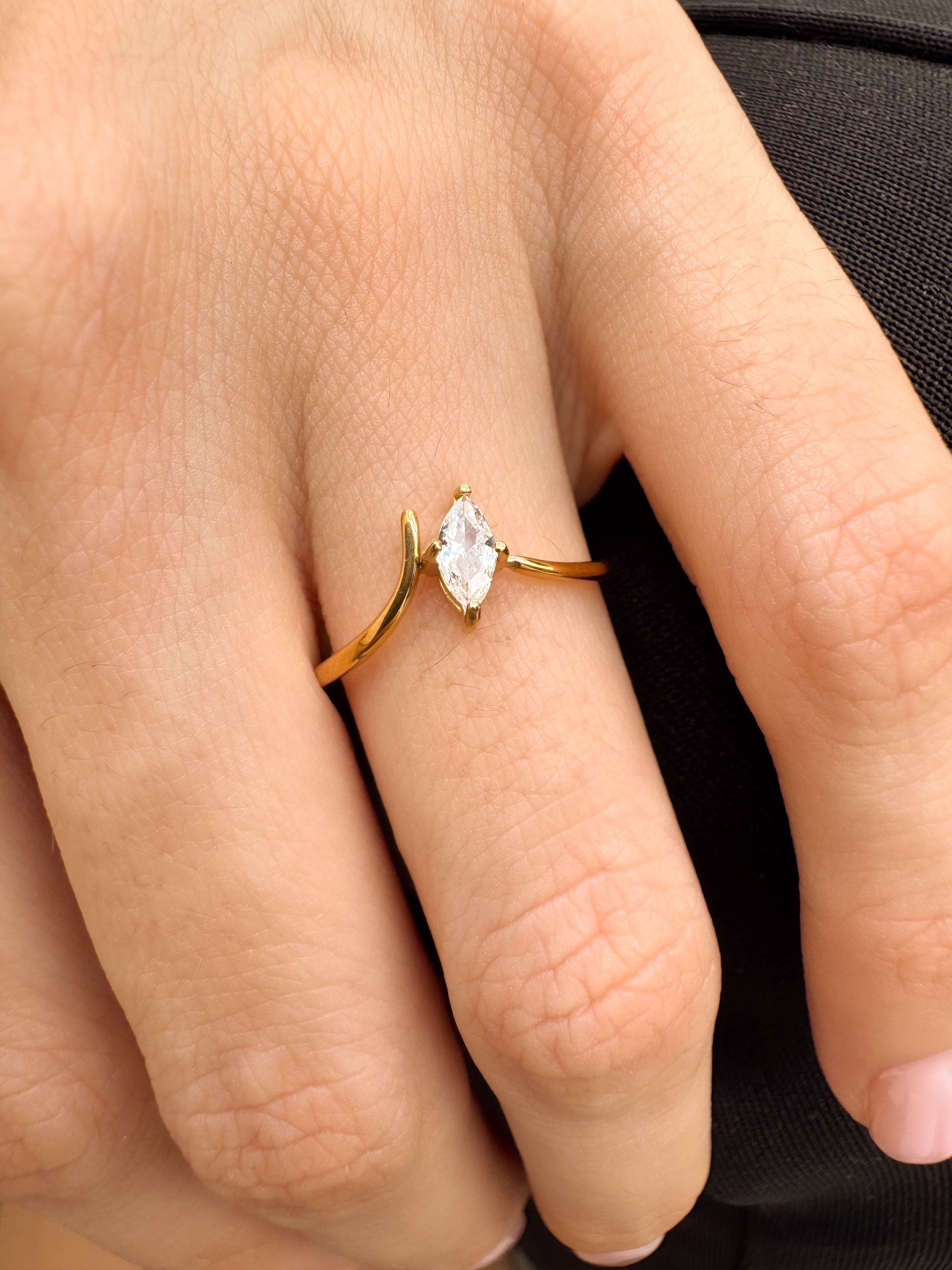 Anel Zircônia - Dourado