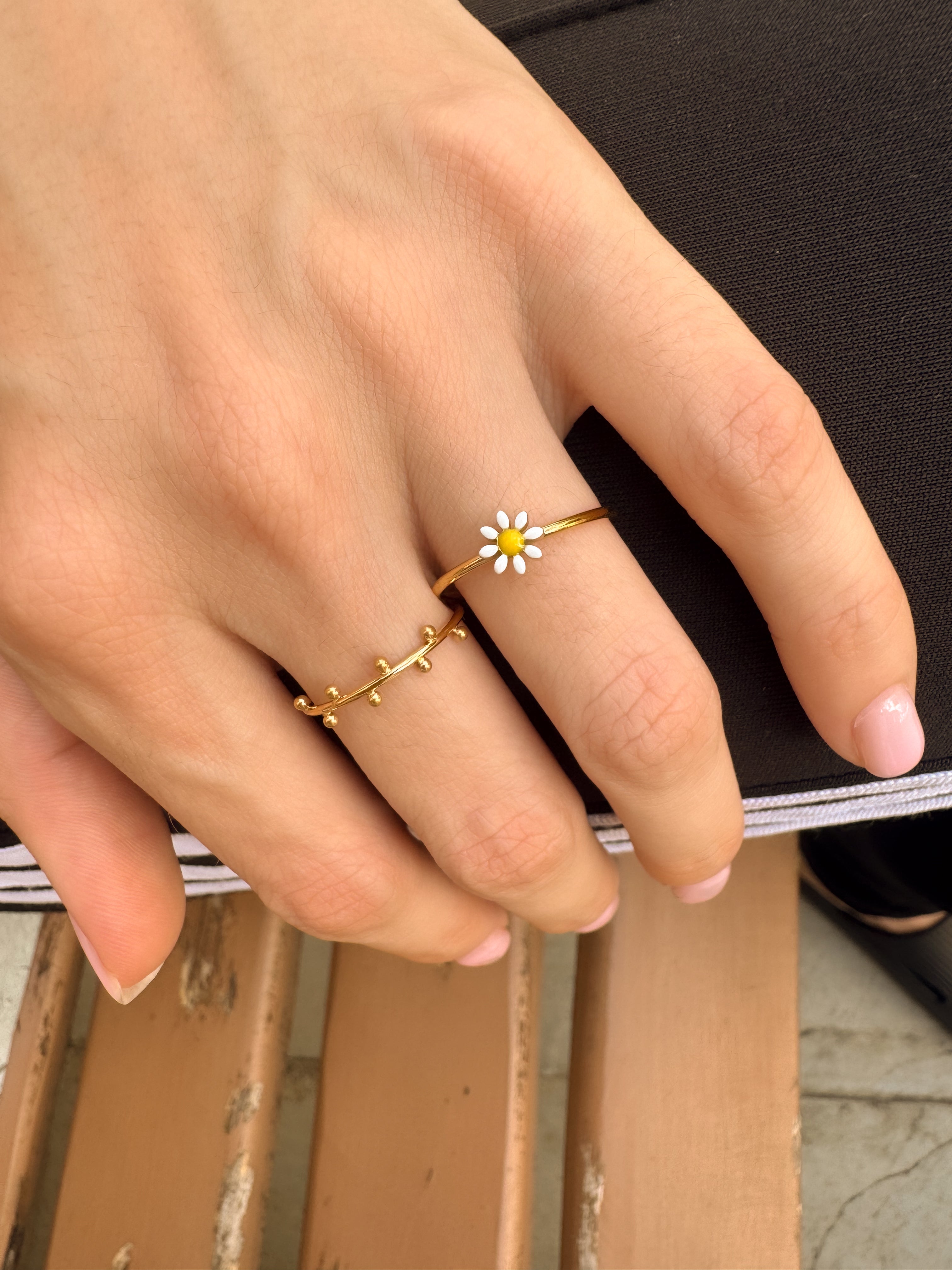 Anel Oito Bolinhas - Dourado