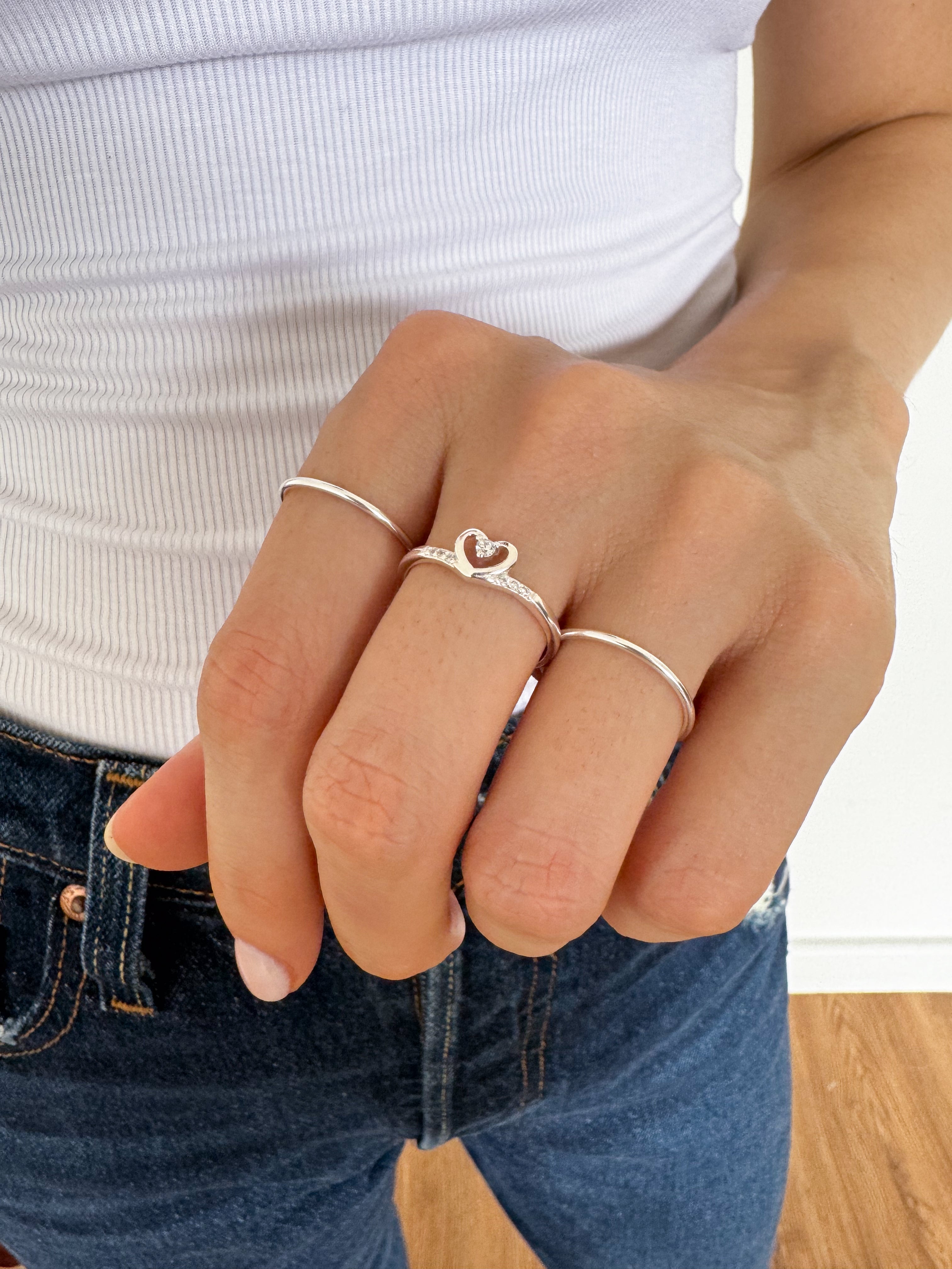 Anel Coração Cravejado - Prata 925