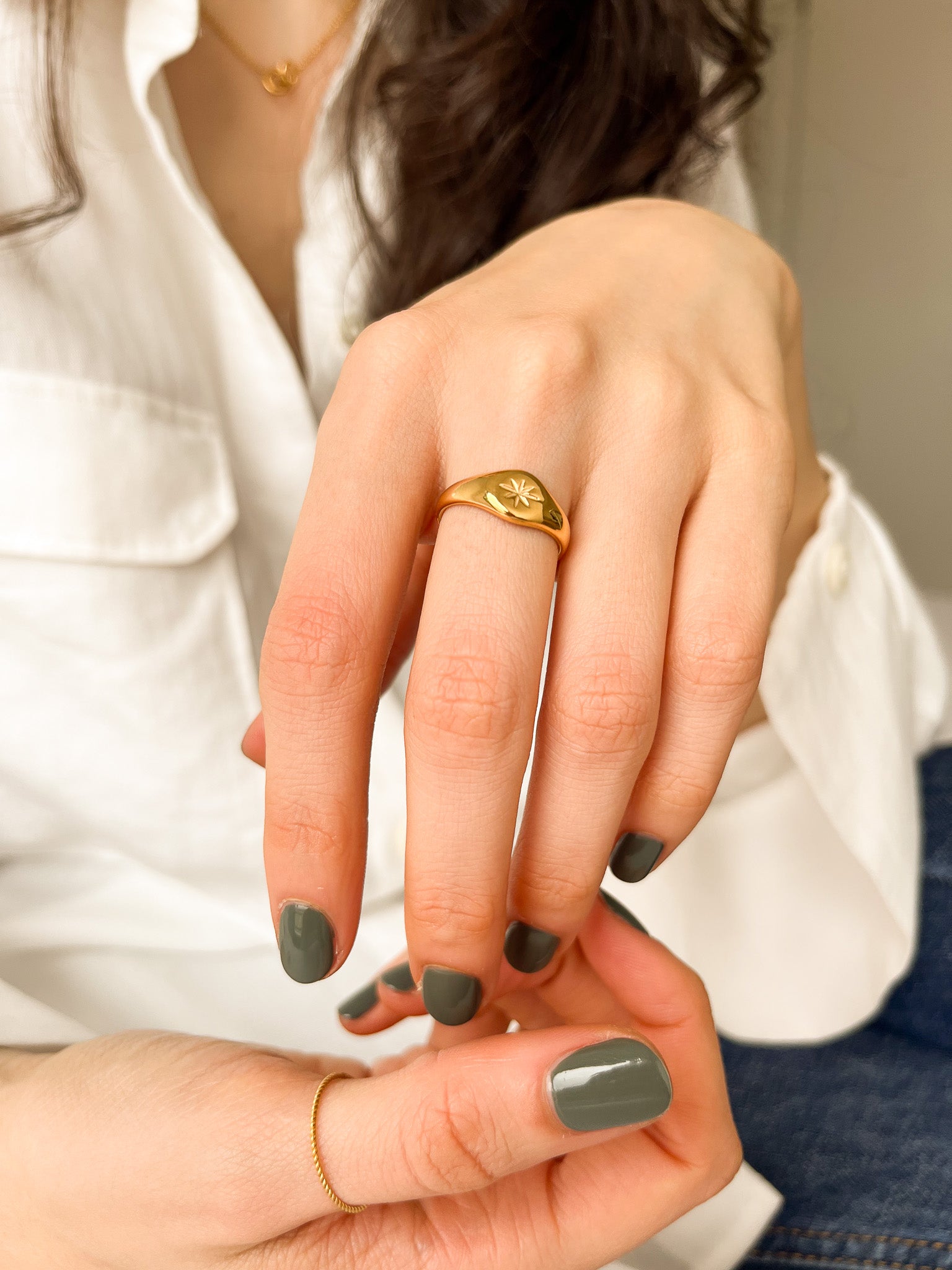 Anel Sinete Star - Dourado