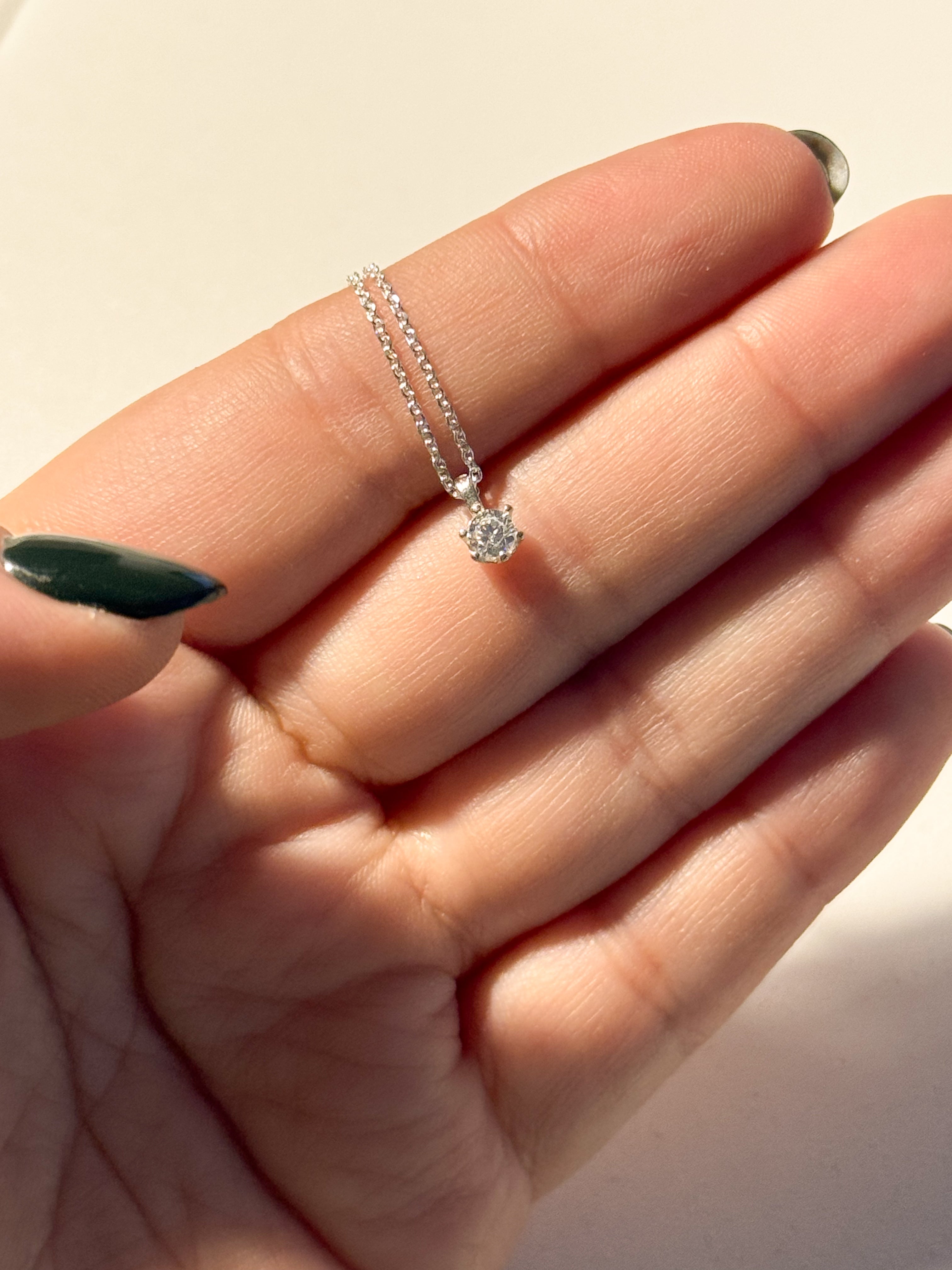 Colar Mini Solitário com Garras - Prata 925
