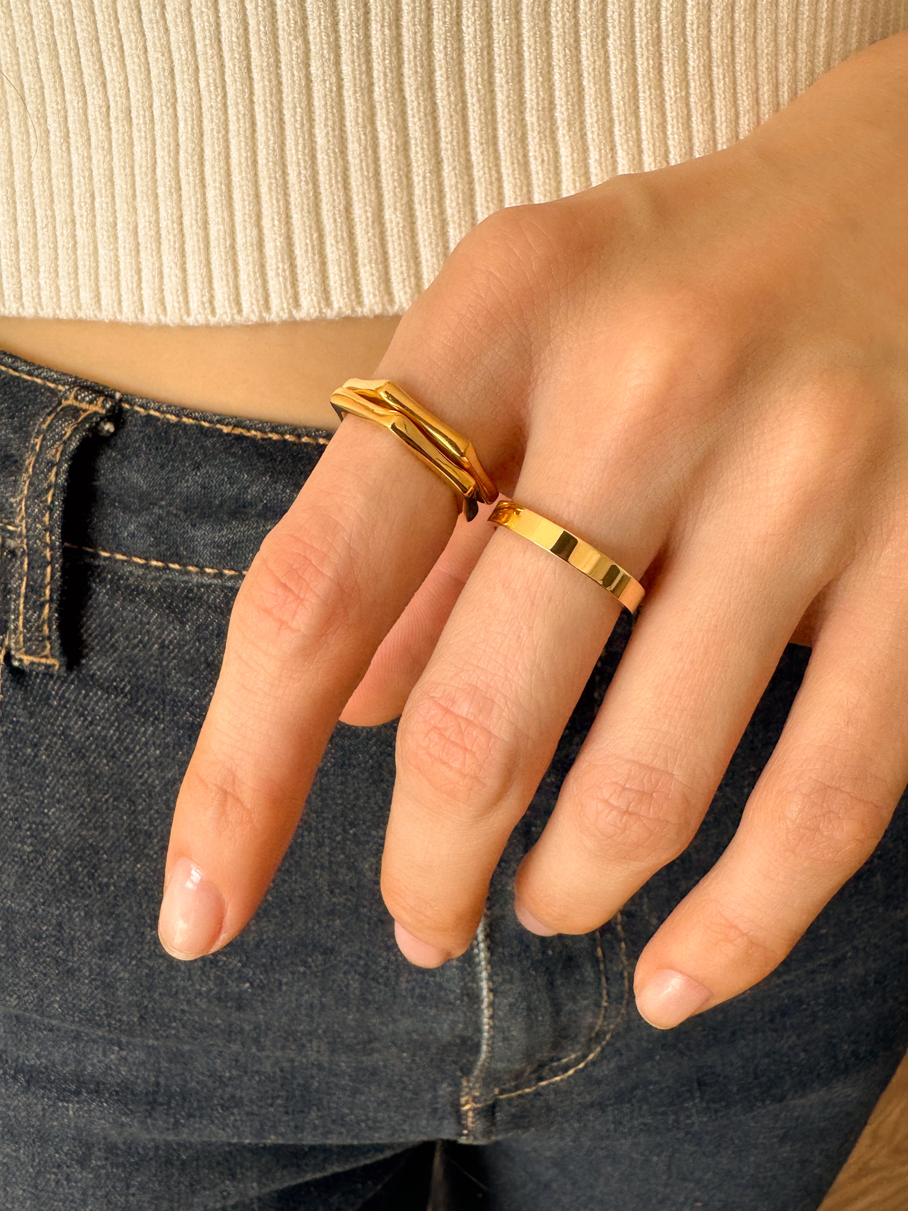 Aliança Básica - Dourada