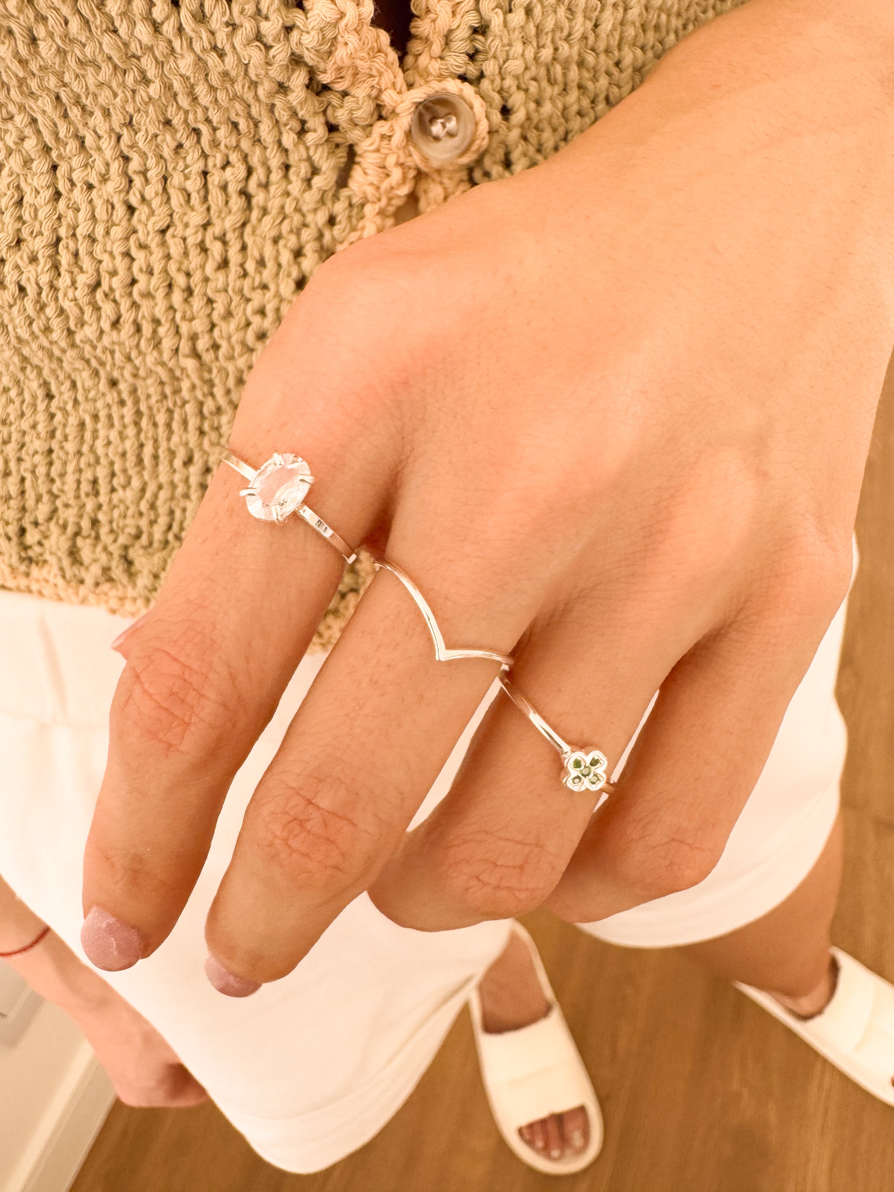 Anel Solitário Oval - Prata 925