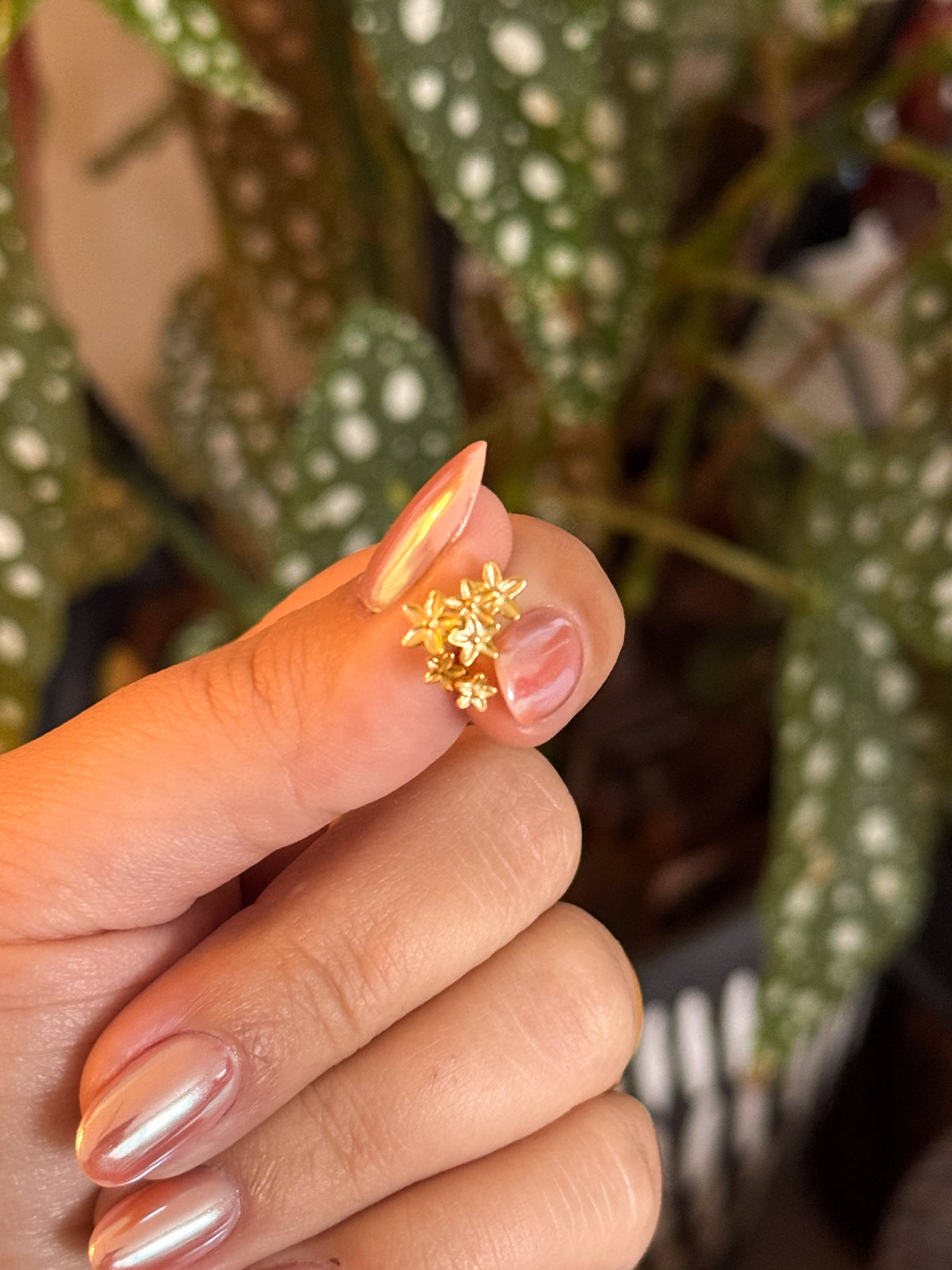Brinco Mini Florzinha - Dourado