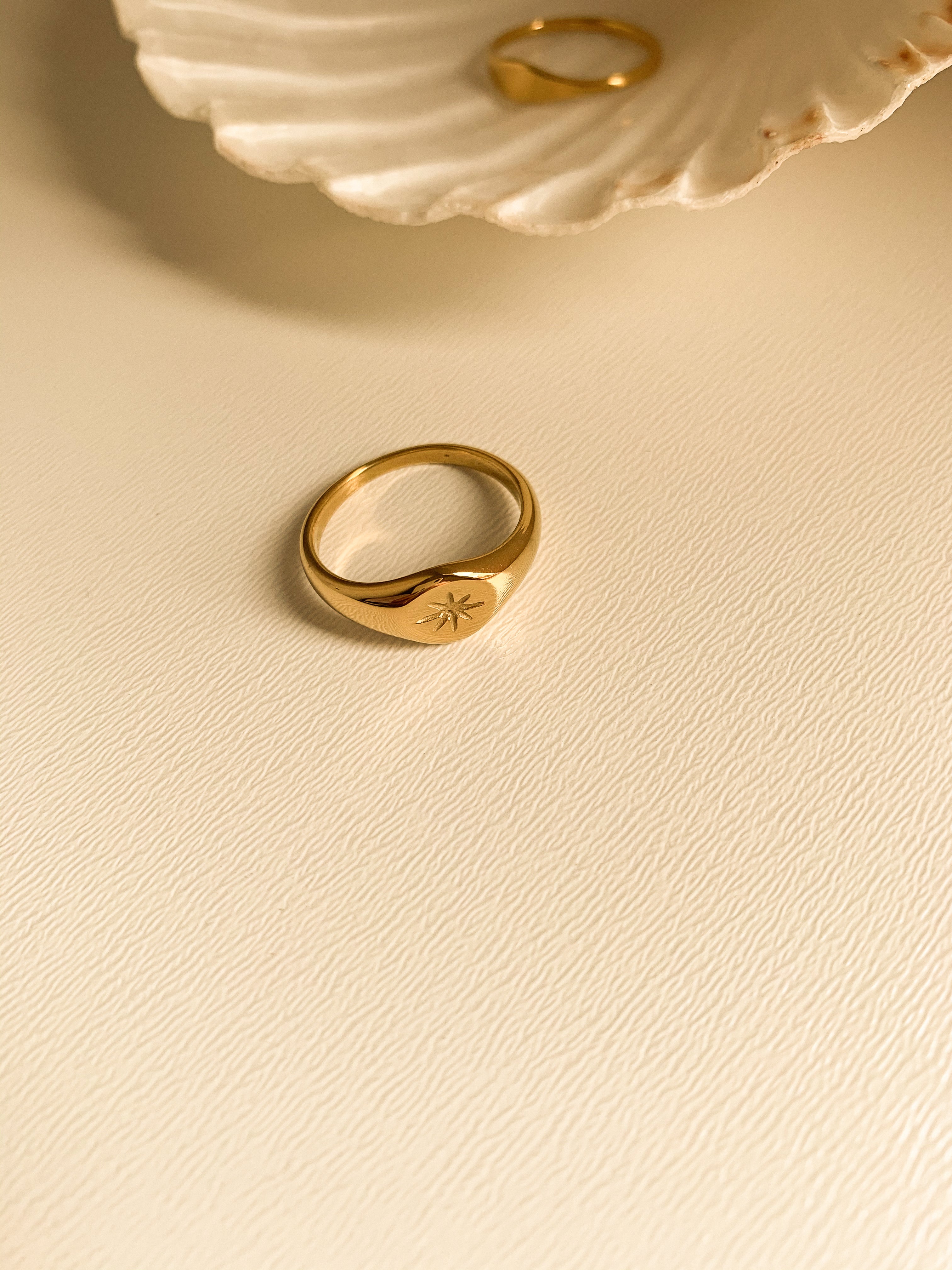Anel Sinete Star - Dourado