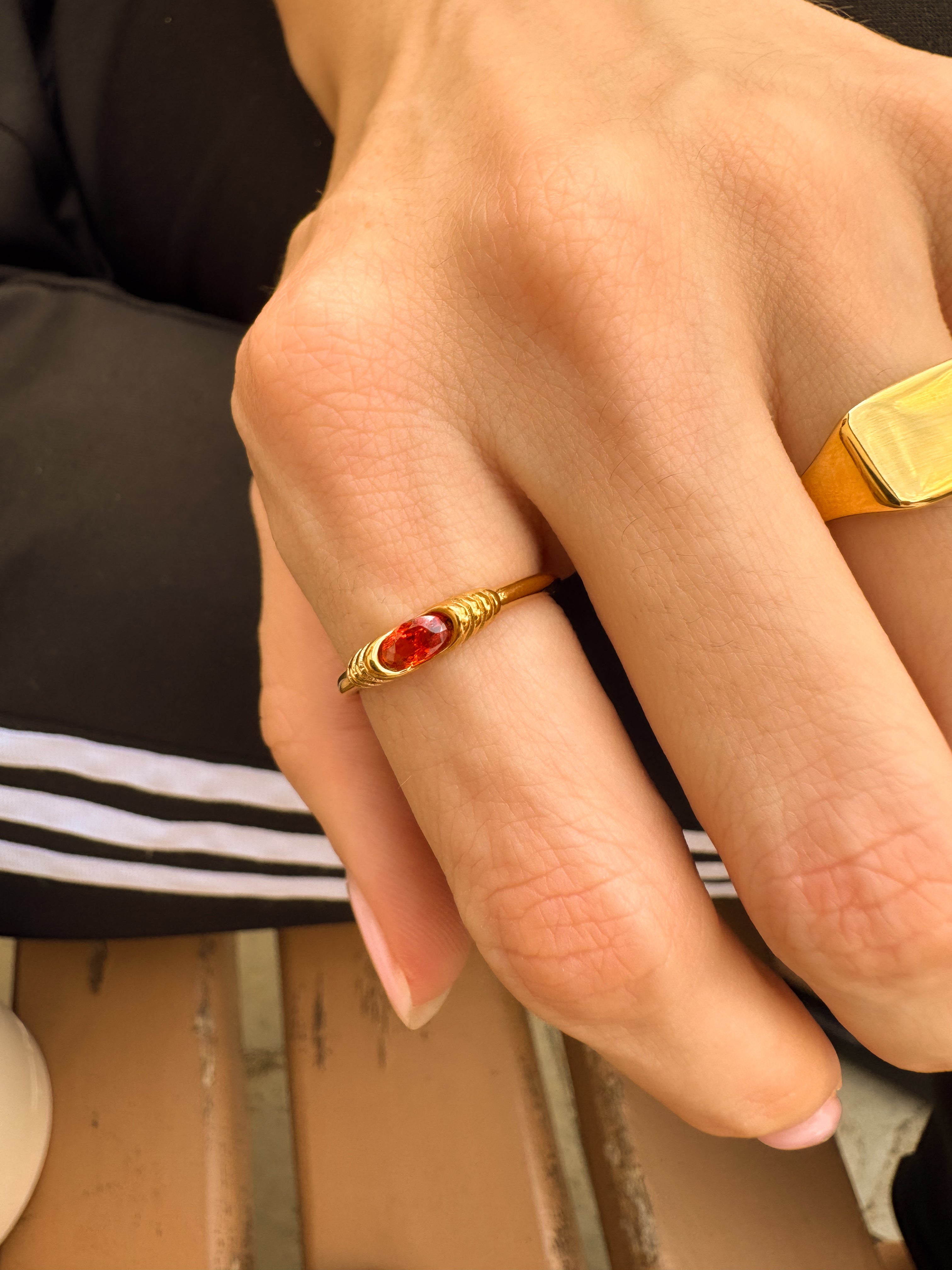 Anel Red - Dourado