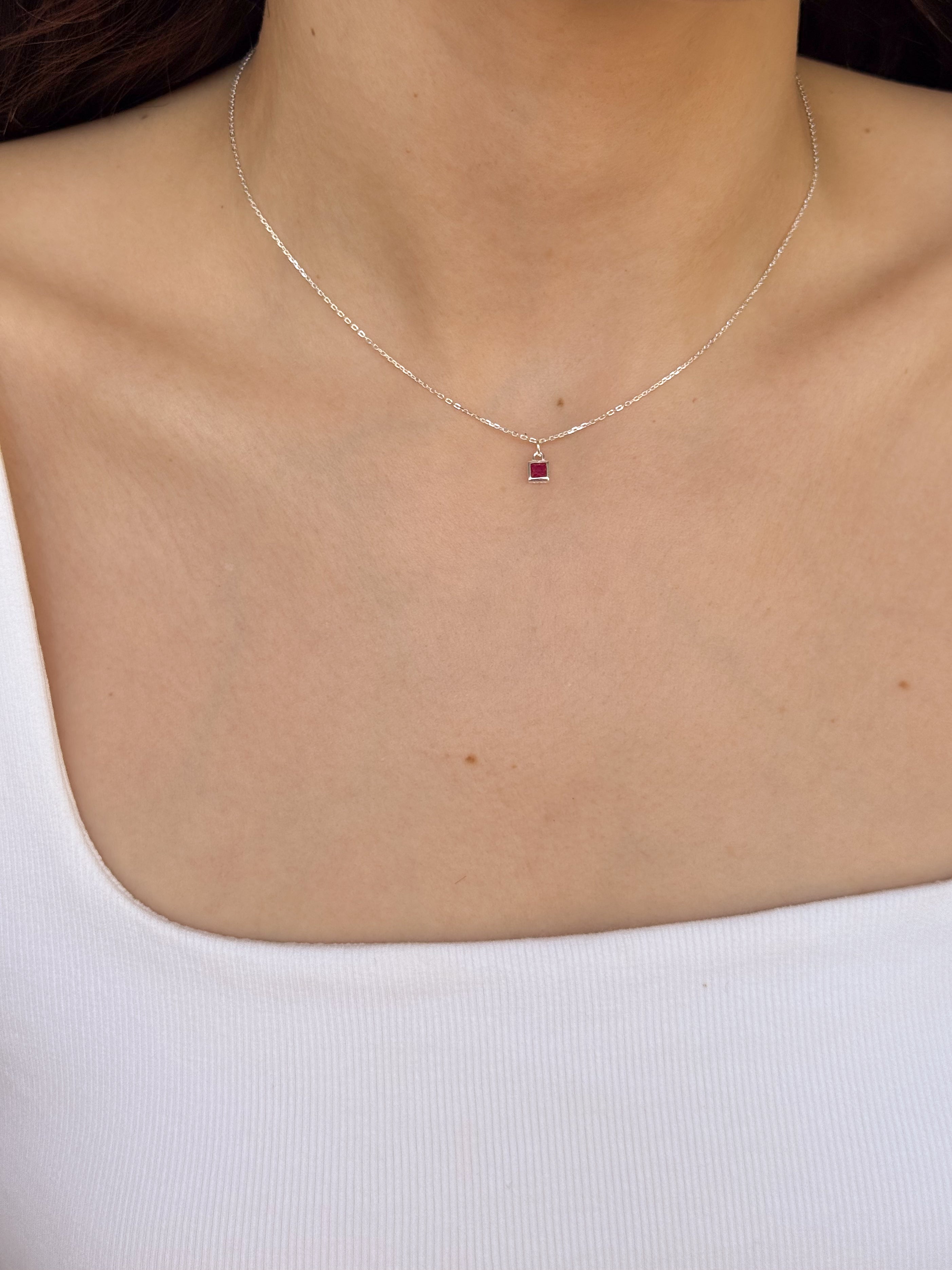 Colar Mini Square Rosa - Prata 925