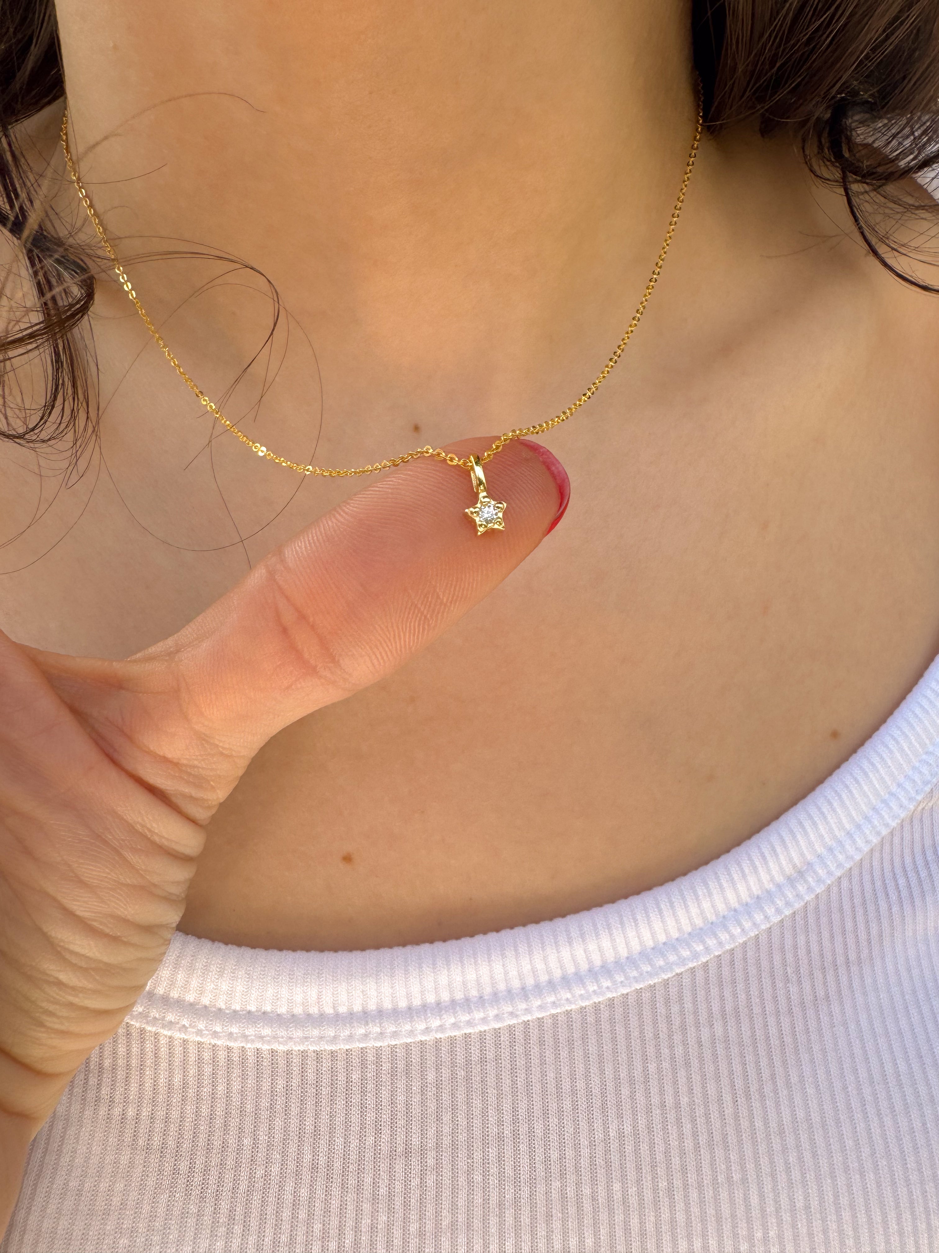 Colar Micro Estrela - Dourado