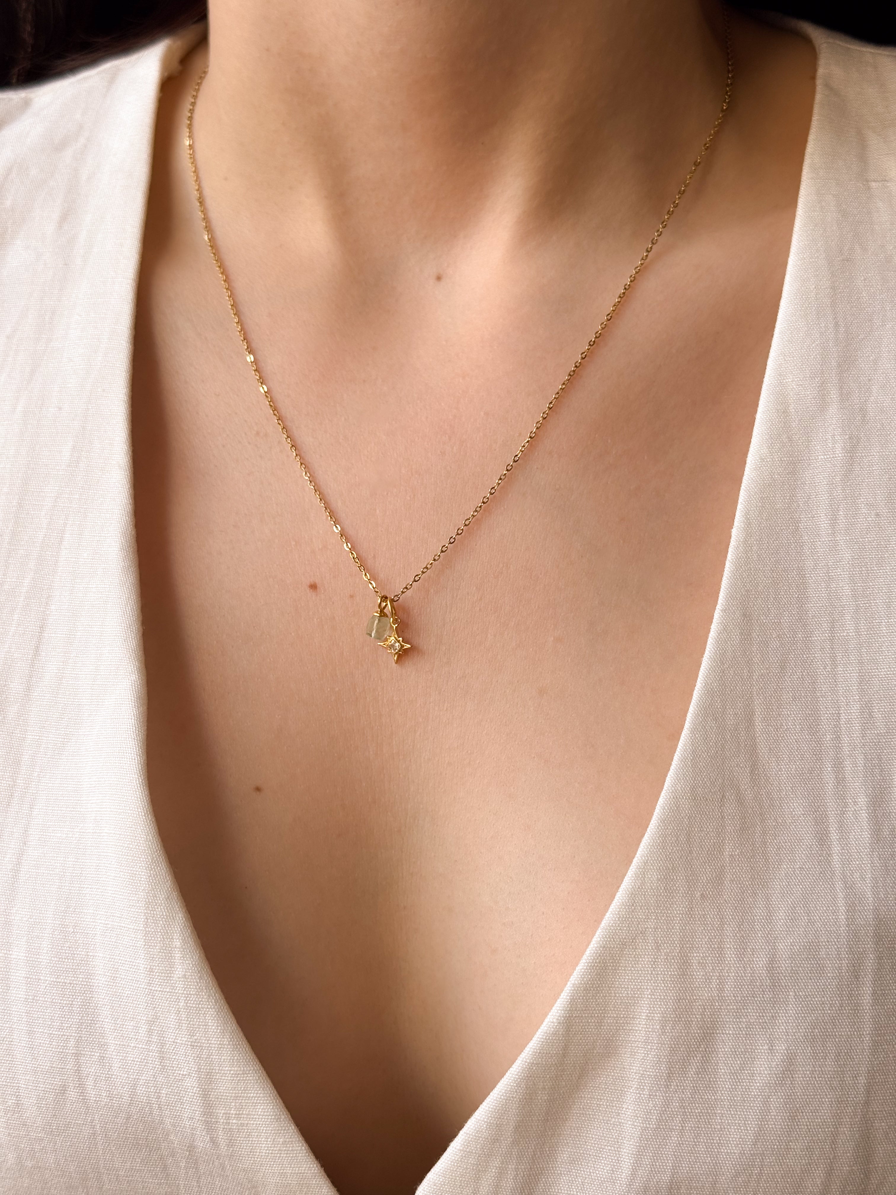 Colar Mini Amazonita Natural - Dourado