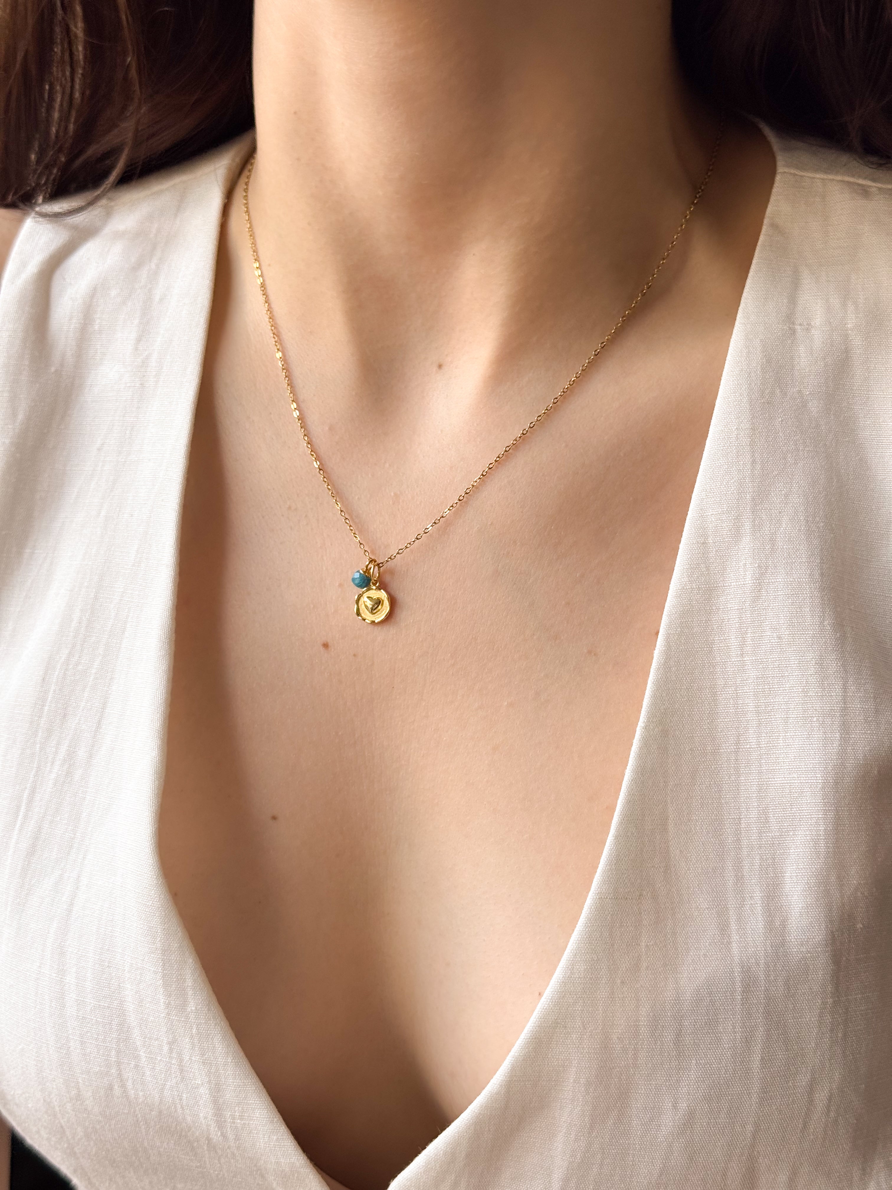 Colar Mini Pedra Apatita Natural - Dourado