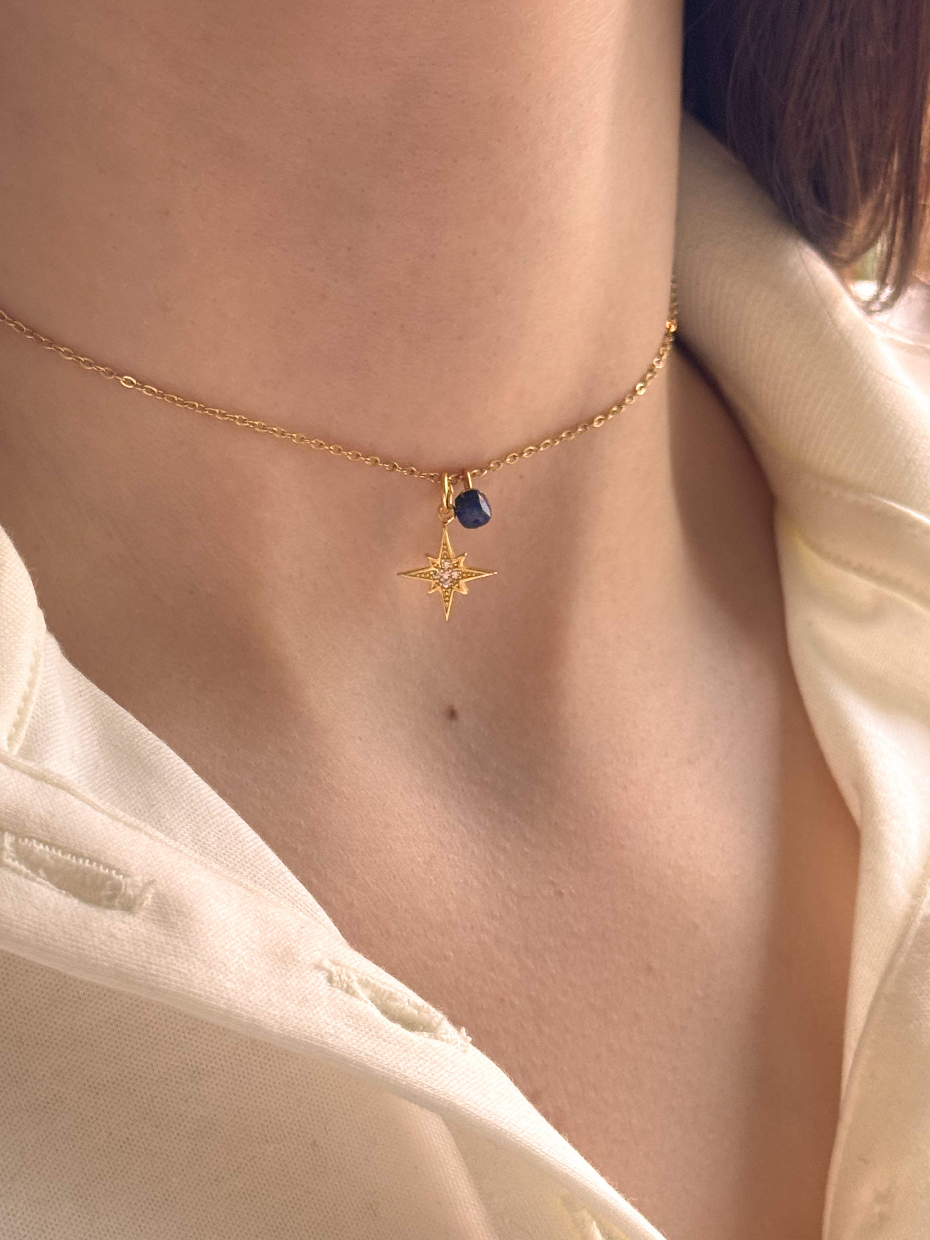 Pingente Mini Pedra Aquamarine Escura Natural - Dourado