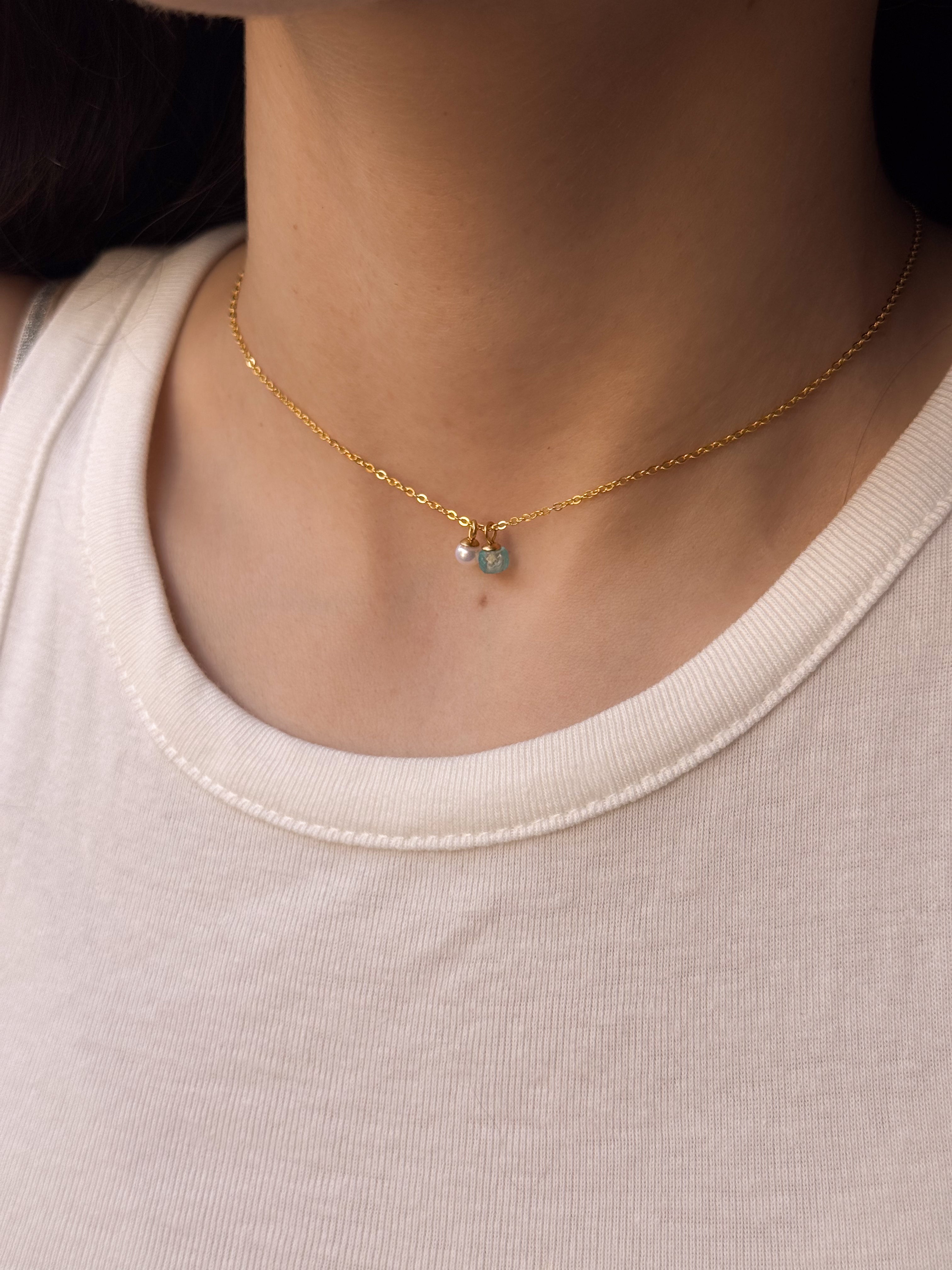 Pingente Mini Pedra Aquamarine Clara Natural - Dourado