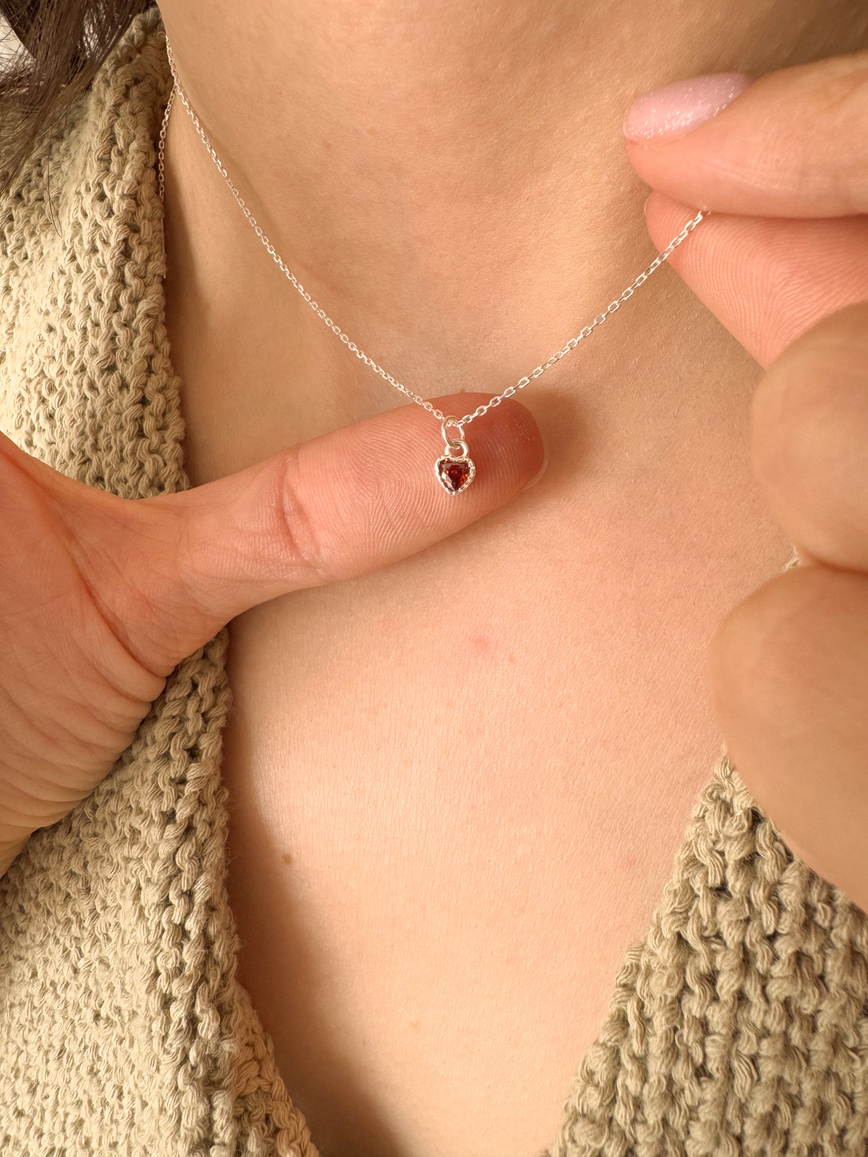 Colar Mini Coração Vermelho - Prata 925
