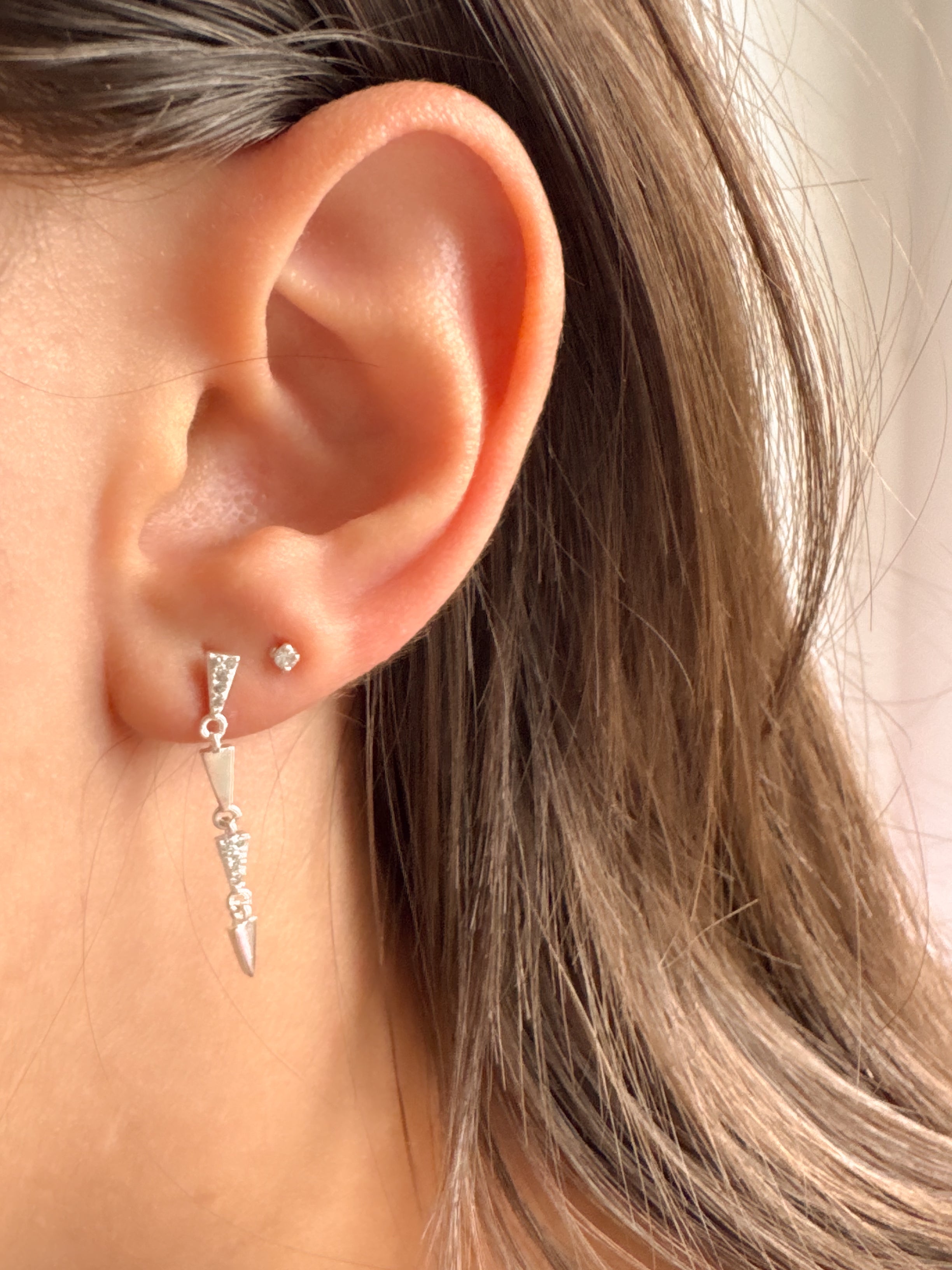 Brinco Triângulo Longo Cravejado - Prata 925